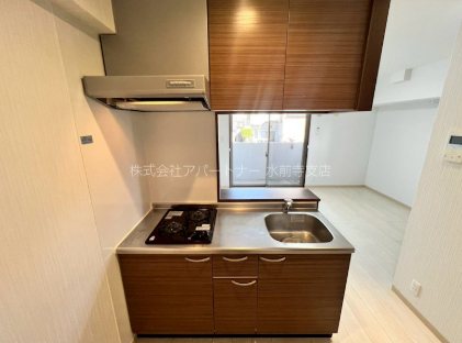 キッチン　２口コンロ付きでお料理もはかどりますね♪