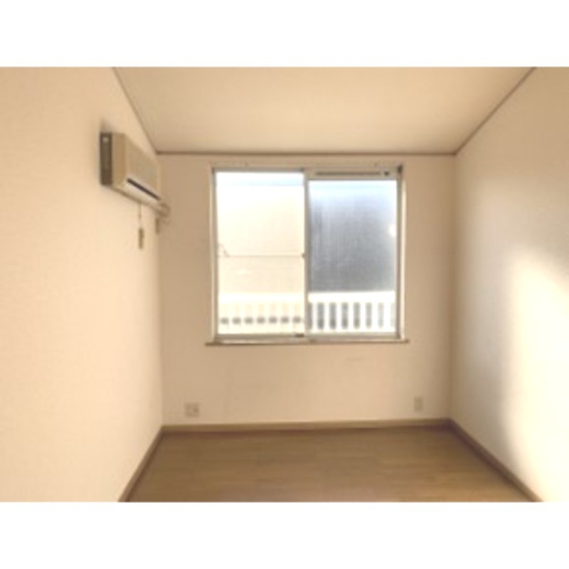 居室・リビング　※別部屋写真参照