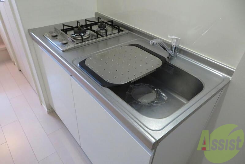 キッチン　２口のコンロがついたシステムキッチンになります