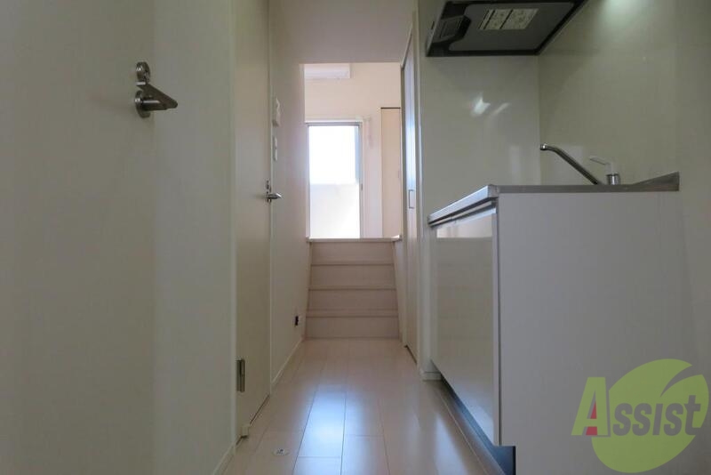 玄関　玄関からの写真になります。キレイな玄関です。