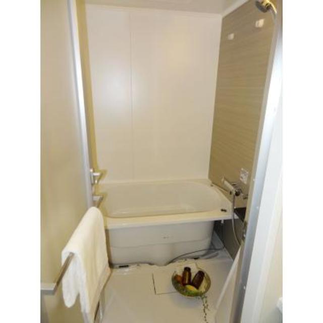 バス・シャワールーム　※写真は同タイプ住戸です。