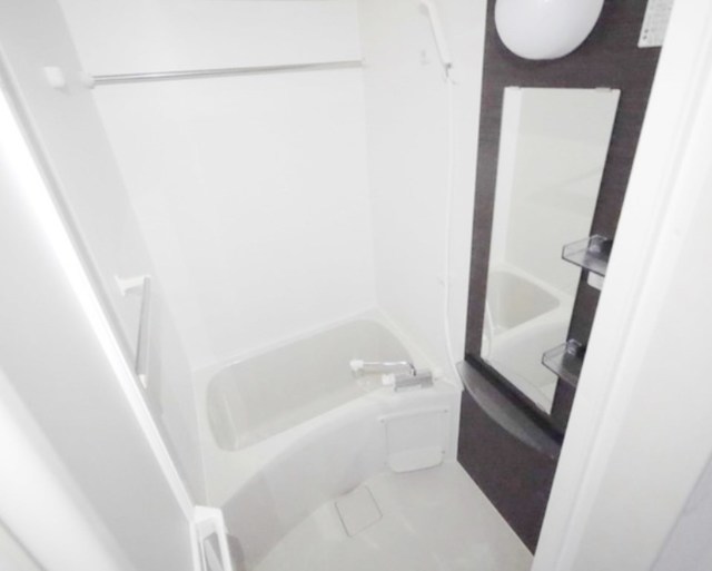 バス・シャワールーム　別部屋同仕様タイプ