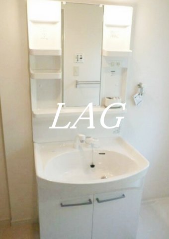 洗面設備　洗面台です。