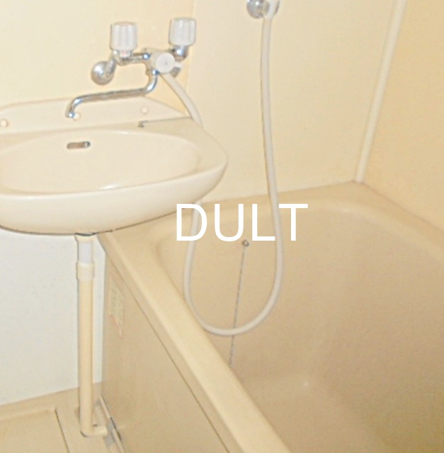 バス・シャワールーム　バスルームです。