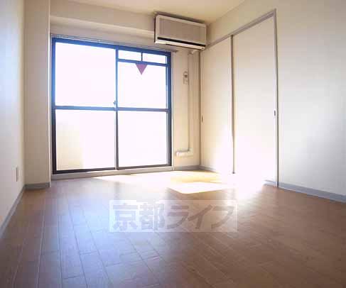 居室・リビング　全戸南向きで明るいお部屋です