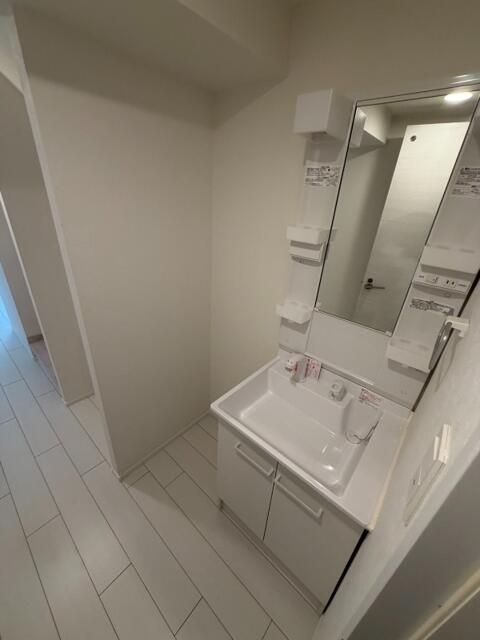 洗面設備　コンパクトで使いやすい洗面所