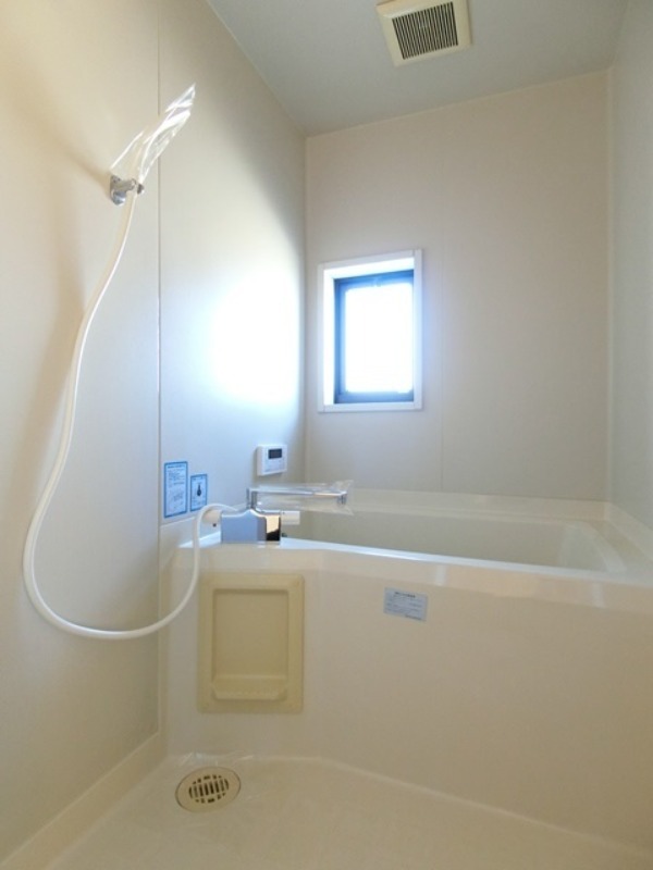 バス・シャワールーム　図面と現状に相違がある場合には現状を優先