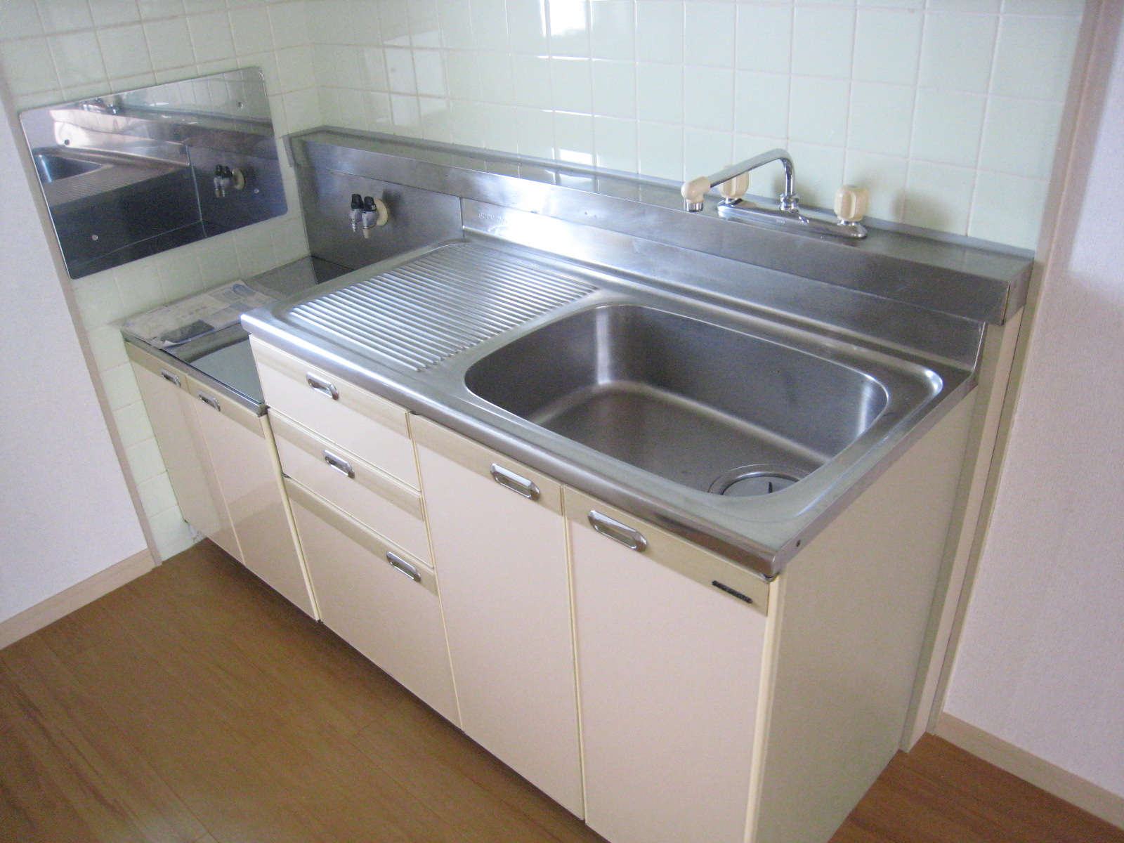 キッチン　室内写真は別室です