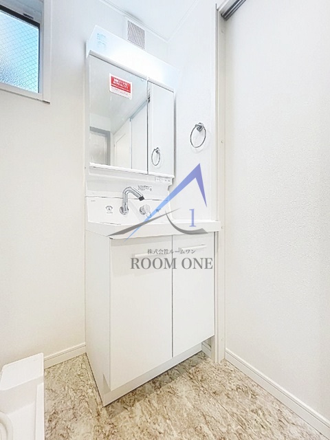 洗面設備　洗面台です。