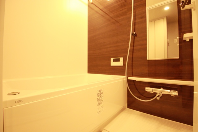 バス・シャワールーム　※別室の参考写真の為、現況優先です。