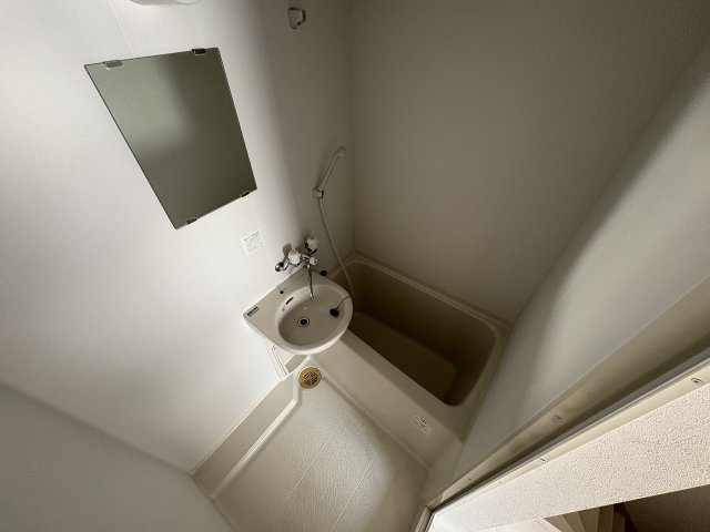 バス・シャワールーム　日々の暮らしに欠かせないお風呂です