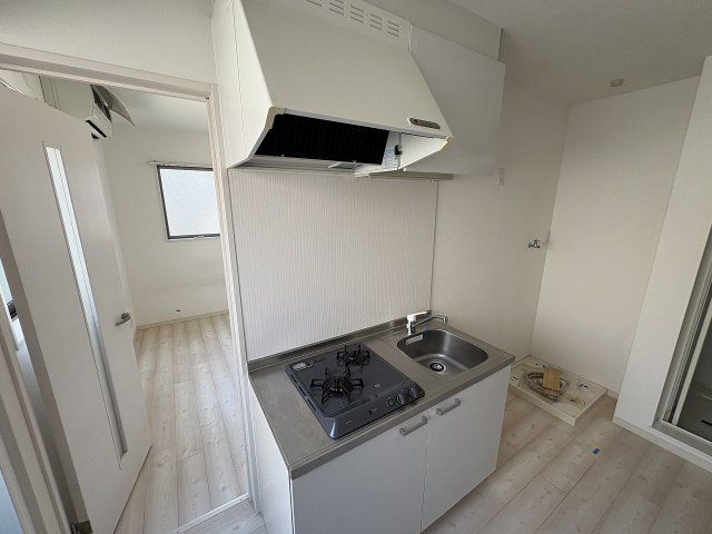 居室・リビング　こちらの居間で趣味の時間をお楽しみください