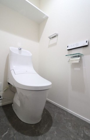 トイレ　※こちらの写真は他部屋になり参考写真です