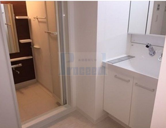 洗面設備　うれしい独立洗面台！