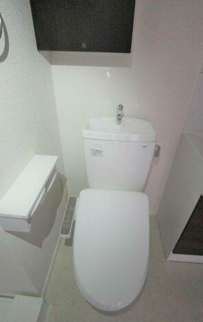 トイレ　セレーナ神之木町