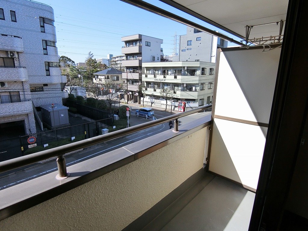 バルコニー　陽当り良好のバルコニー
