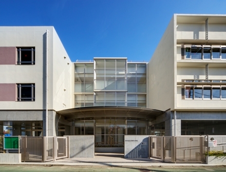 小学校　世田谷区立桜町小学校（小学校）まで455m