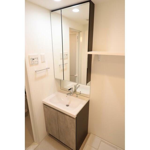 洗面設備　同タイプ・別号室となります。