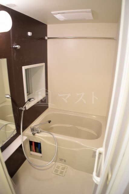 バス・シャワールーム　※他号室写真参考