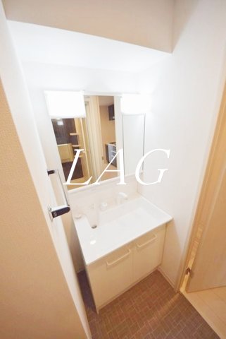 洗面設備　洗面台です。