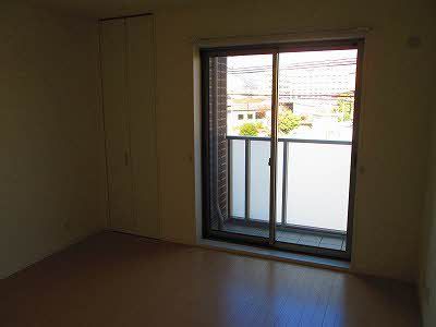 バルコニー　洋室