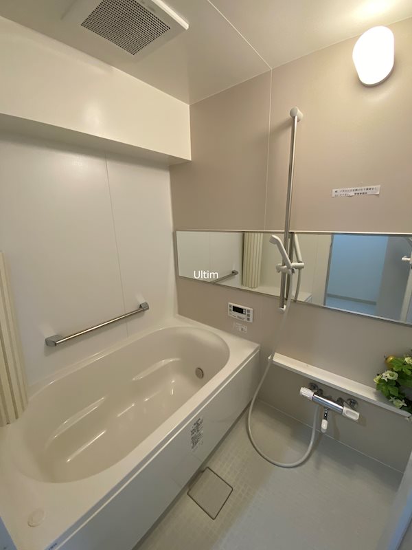 バス・シャワールーム　バス