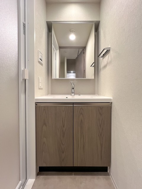 洗面設備　※写真は同タイプ住戸です。