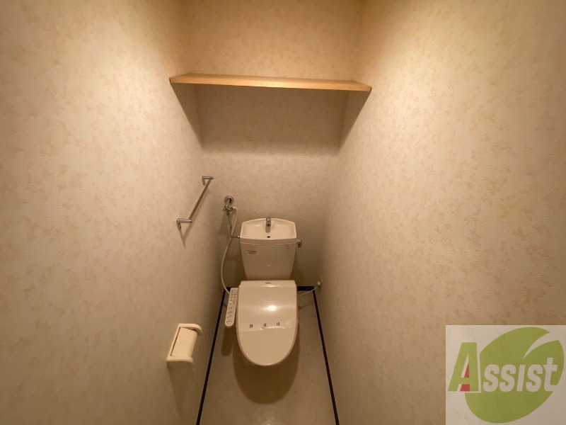 トイレ　ウォシュレット機能がついたトイレ。安心して使用できますね。