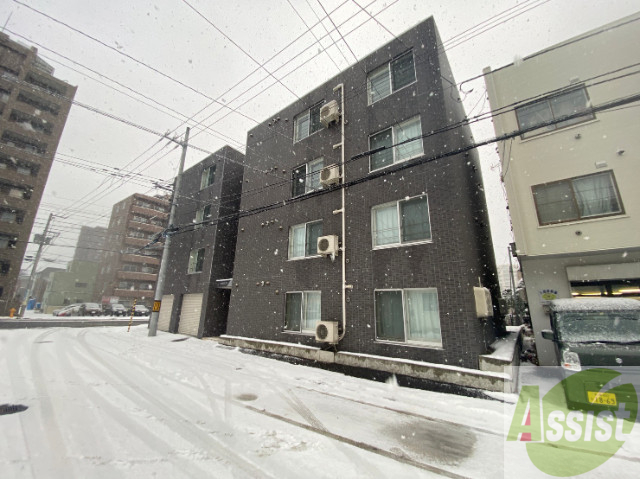 建物外観　札幌市中央区南５条西「ノーブル円山」