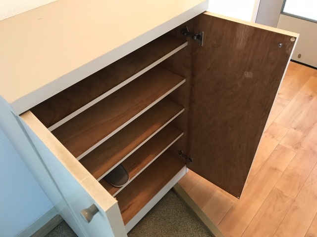 玄関　収納