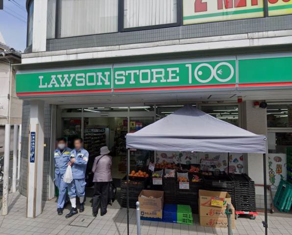 コンビニ　ローソンストア１００（コンビニ）まで376m