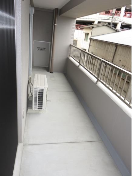 バルコニー　※別号室の参考写真になります。