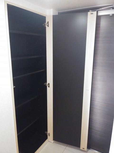 玄関　現状優先