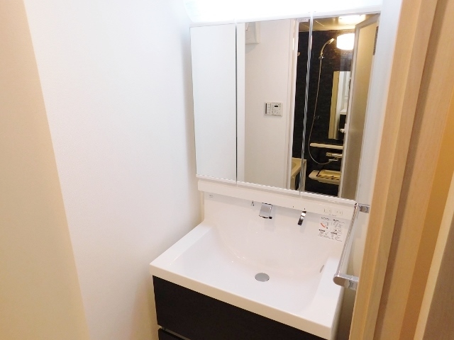 洗面設備　★モデルルームの写真です★