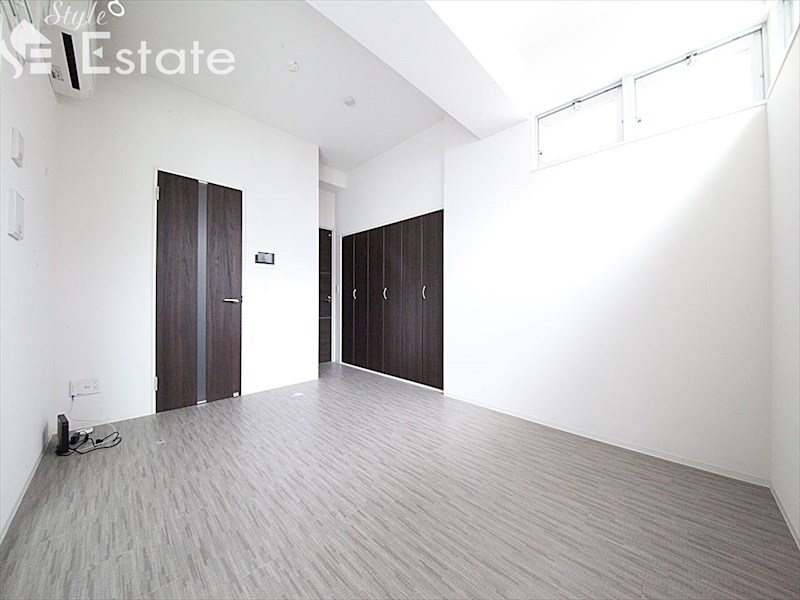 居室・リビング　内装