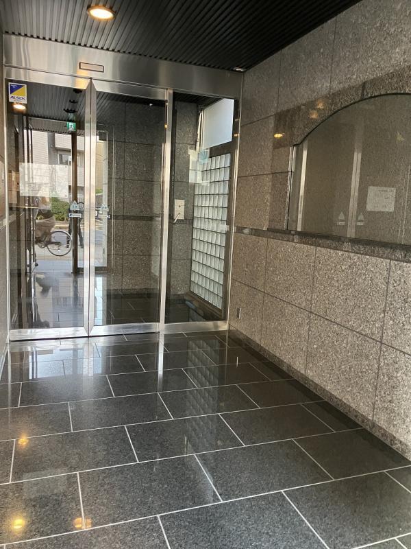 エントランス　エントランス