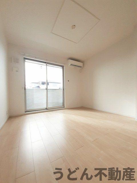 居室・リビング　うどん県のお部屋探しはうどん不動産へ うどんちゃんとLINE