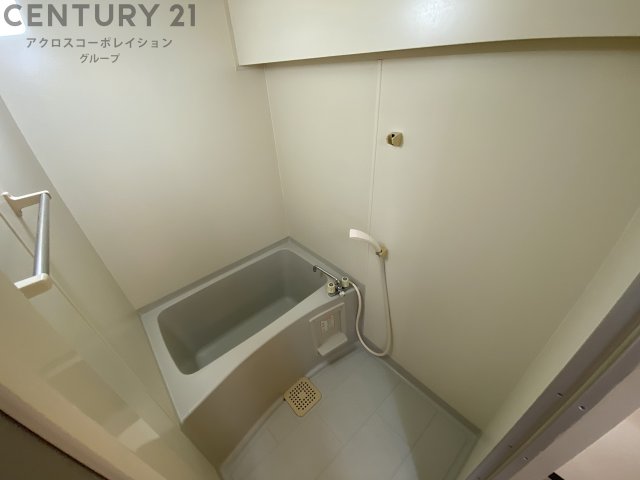 バス・シャワールーム　バストイレ別です♪