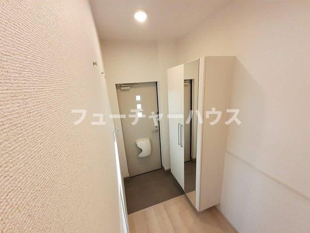 玄関　収納もある玄関です