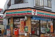 コンビニ　セブンイレブン蕨塚越５丁目店（コンビニ）まで71m