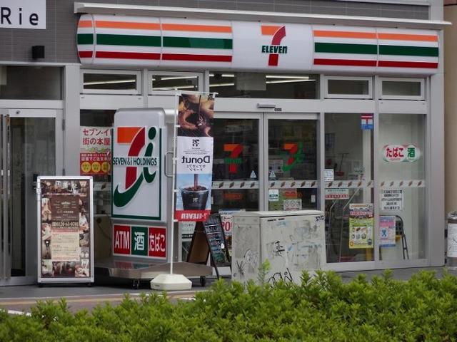 コンビニ　セブンイレブン堺中百舌鳥駅北口店（コンビニ）まで166m