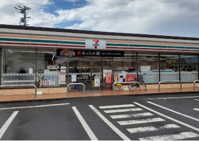 コンビニ　セブン－イレブン　焼津小柳津店（コンビニ）まで300m