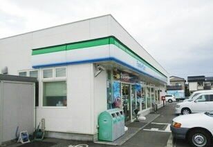 コンビニ　ファミリーマート三島中島店（コンビニ）まで500m