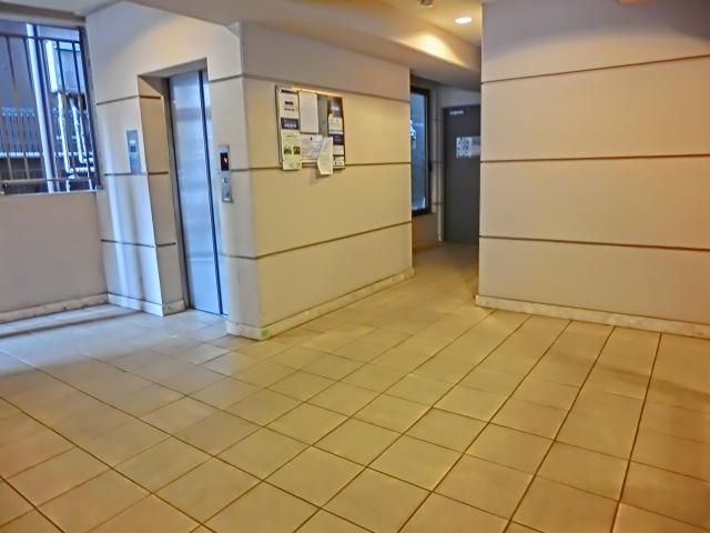 エントランス　オートロック付