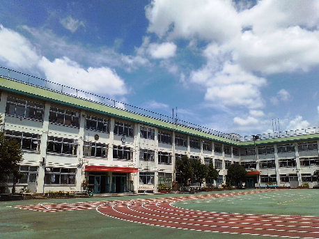 小学校　北区立柳田小学校（小学校）まで522m