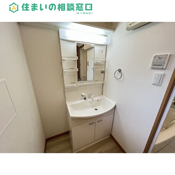 洗面設備　同型