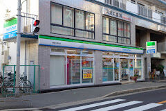 コンビニ　ファミリーマート 神崎川駅東店（コンビニ）まで195m