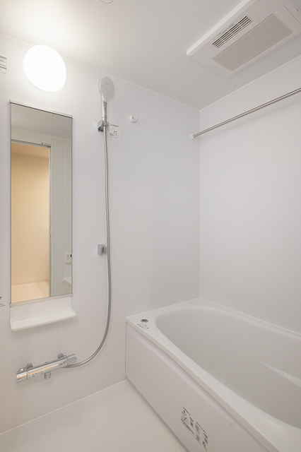 バス・シャワールーム　※写真は同タイプ住戸です。