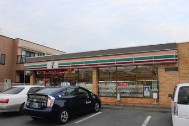 コンビニ　セブンイレブン浜松曳馬店（コンビニ）まで263m