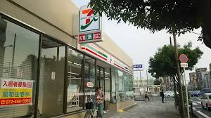 コンビニ　セブンイレブン 大阪玉出駅東店（コンビニ）まで371m